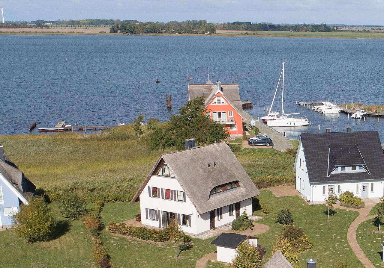 Ferienhaus Boddenblick Und Kranich Vieregge Exteriér fotografie